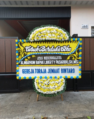 Papan Bunga Duka di Kubu Gadang